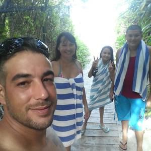 Meet your Posher, Rafael